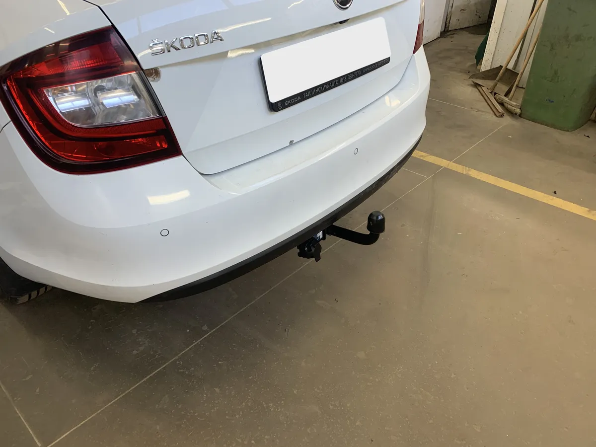 Фаркоп Berg для Skoda Rapid 2014-2020 F.5112.001 в Томск