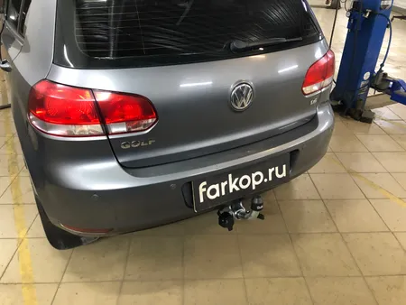 Фаркоп Galia для Volkswagen Golf 2008-2013 A038C в Томск