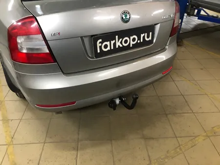Фаркоп Лидер Плюс для Skoda Octavia 2008-2013 (только лифтбек) S106-A в Томск