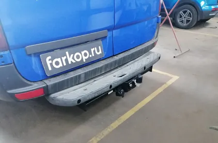 Фаркоп Steinhof для Volkswagen Crafter 2006-2016 (для а/м со ступенькой) V-033 в Томск