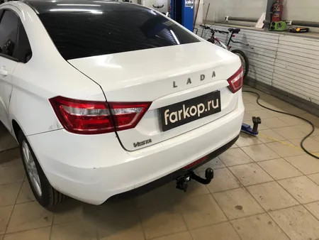 Фаркоп Berg для Lada Vesta (вкл. Cross) 2015-2022 Арт. F.6012.003 F.6012.003 в Томск