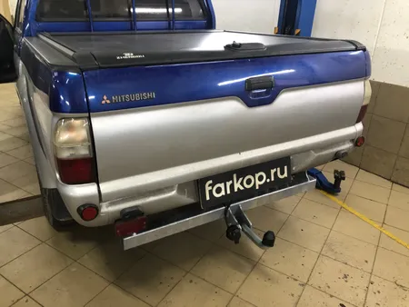 Фаркоп Galia для Mitsubishi L200 1996-2006 M120A в Томск