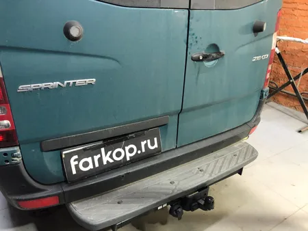 Фаркоп Steinhof для Mercedes Sprinter 2006-2018, (для а/м со ступенькой, кроме самой короткой базы) V-033 в Томск