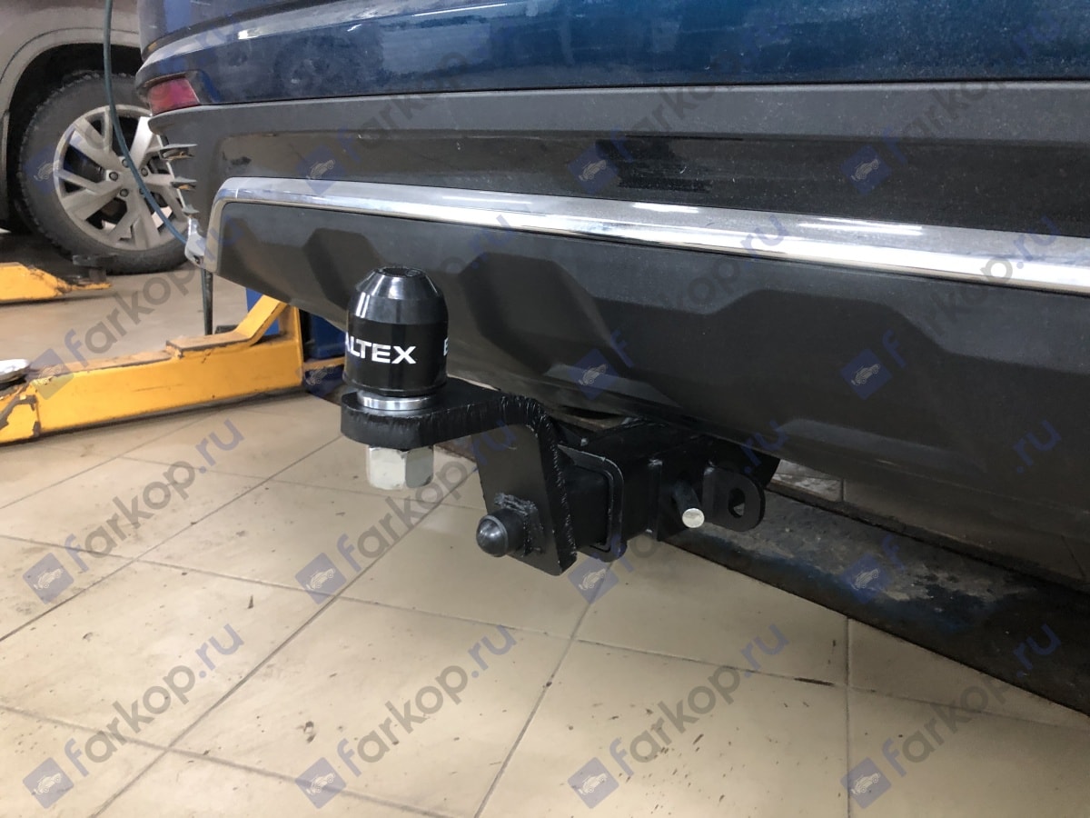 Установили фаркоп TowRus для Geely Monjaro 2023 г.в. Установили фаркоп TowRus для Geely Monjaro 2023 г.в.